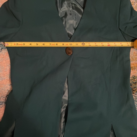 Dior Green Skirt Suit 100% Wool . Women’s Size 10 - Picture 16 of 16